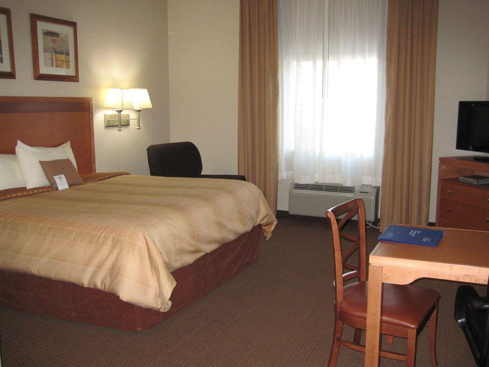 Candlewood Suites Winchester By Ihg Room photo