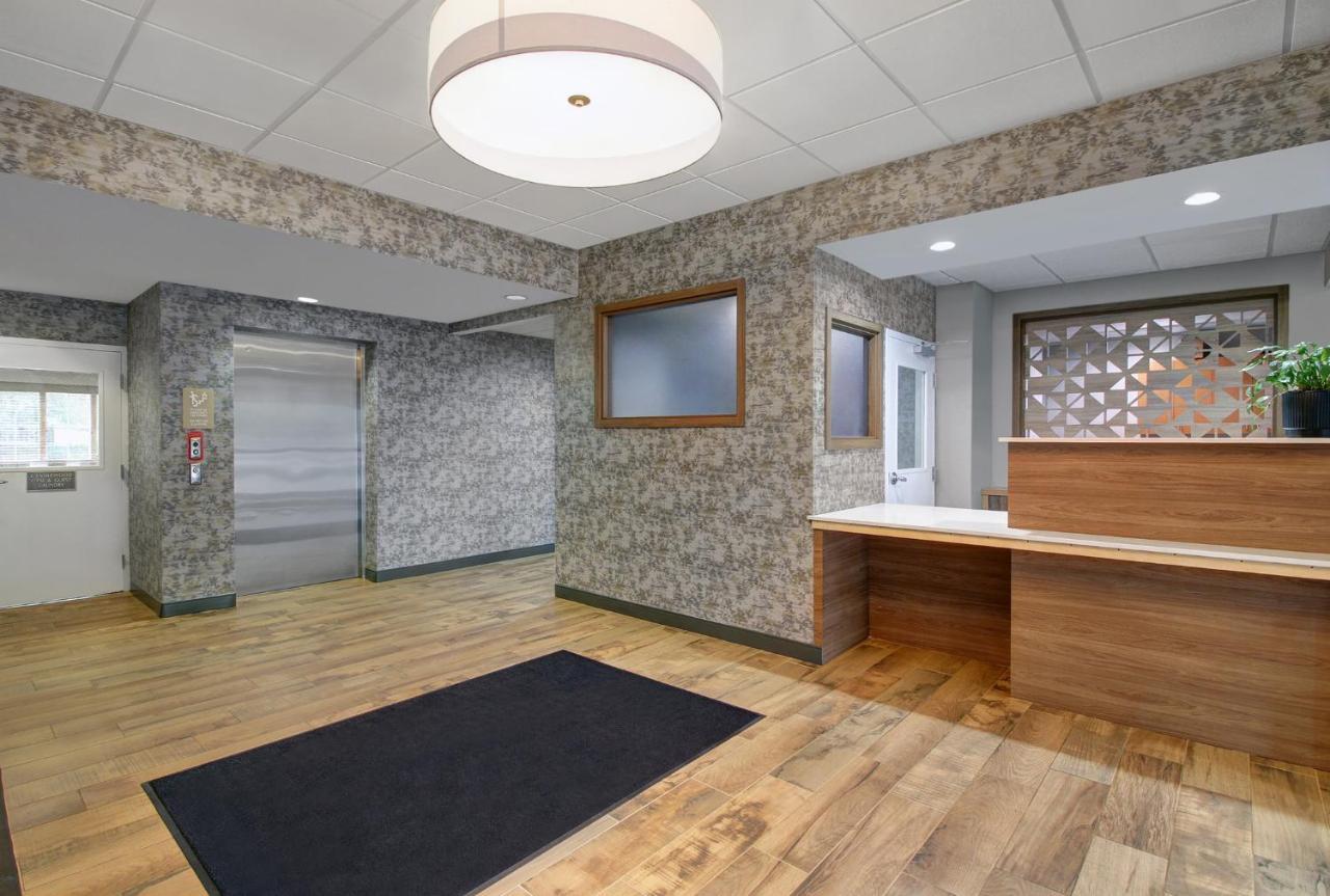 Candlewood Suites Winchester By Ihg Exterior photo