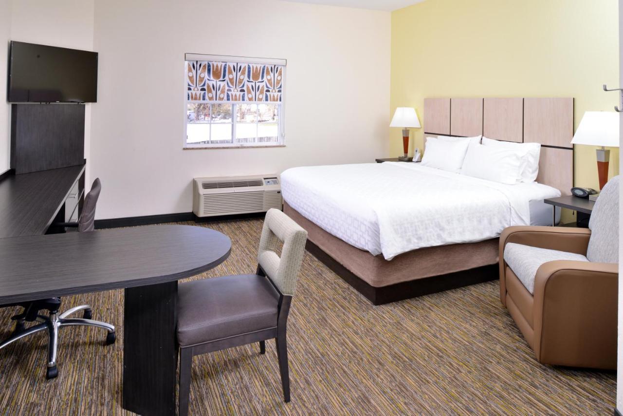Candlewood Suites Winchester By Ihg Exterior photo