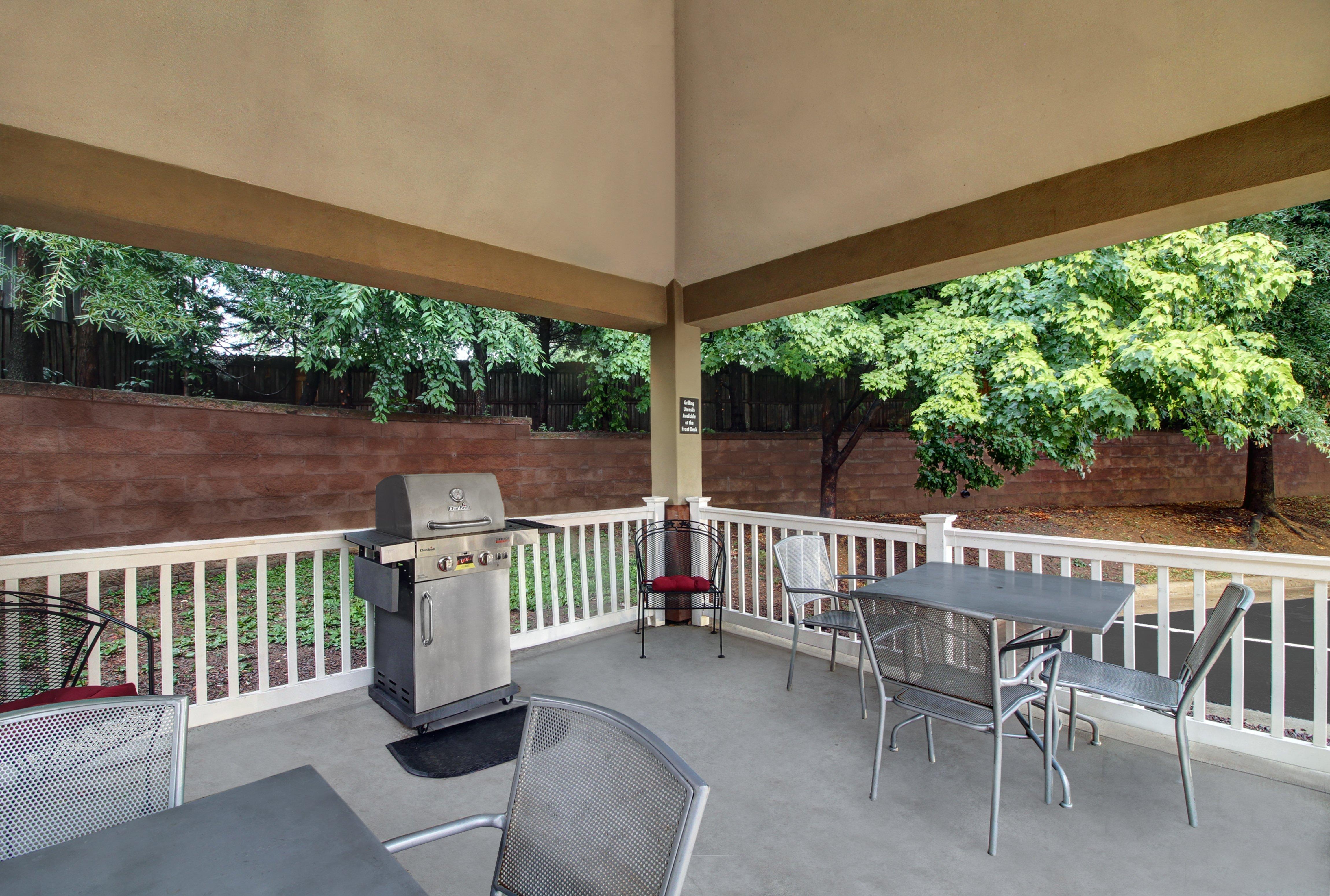 Candlewood Suites Winchester By Ihg Exterior photo