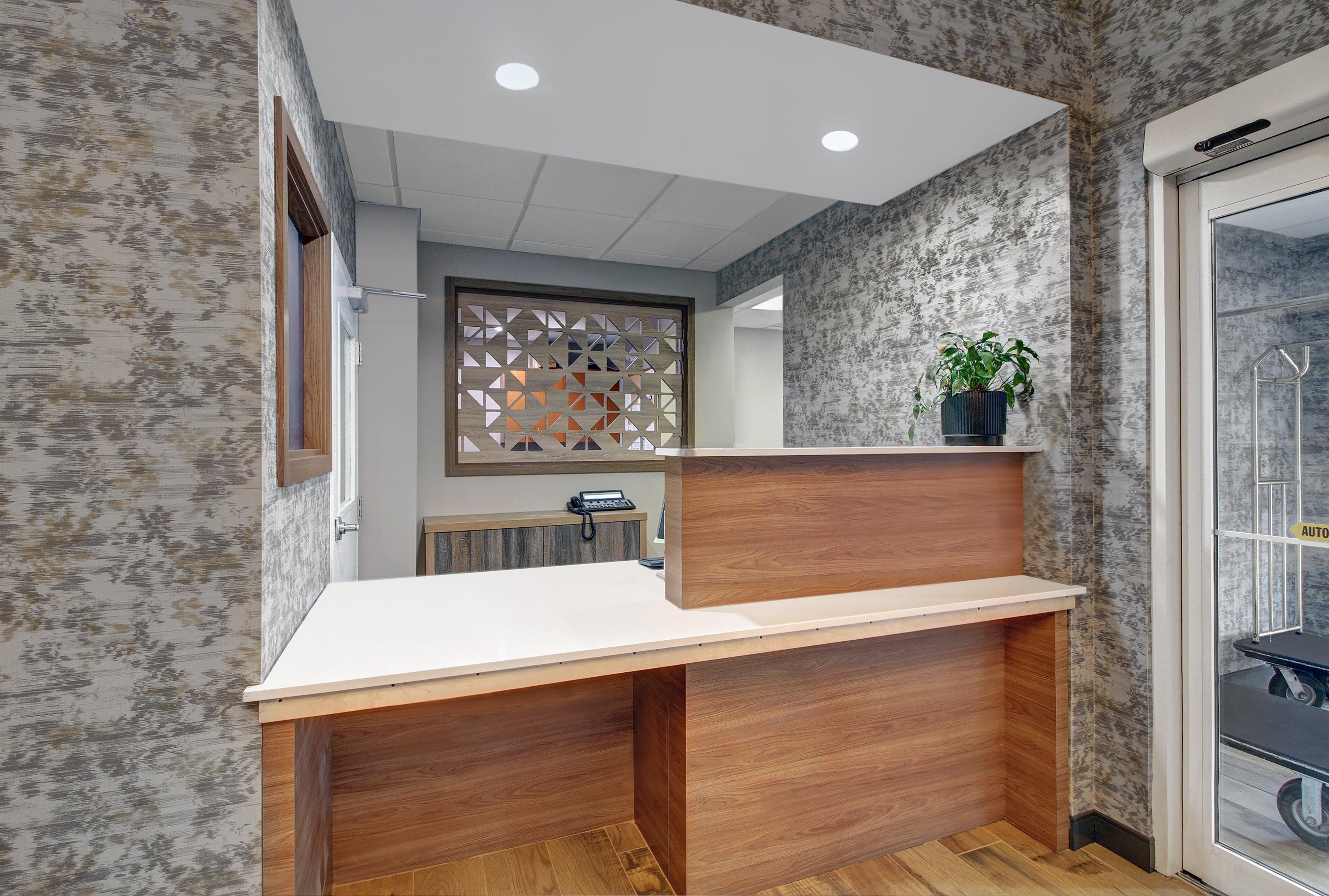 Candlewood Suites Winchester By Ihg Exterior photo